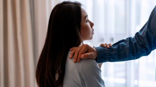 Ciri-ciri Orang dengan Sifat People Pleaser: Selalu Berkata Ya