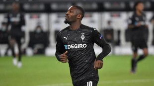 Barcelona Ramaikan Perburuan Putra Lilian Thuram
