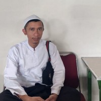 Aming Pakai Peci dan Deretan Kisah Hijrah 5 Pesohor Indonesia