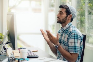 Apa Amalan Pembuka Pintu Rezeki Berlimpah dan Berkah?