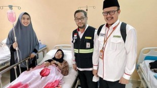 Ibunda Masuk ICU di Mekkah, Oki Setiana Dewi: Hati Saya Sendu..