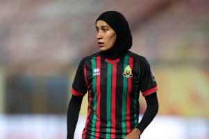 Masya Allah! Benzina Jadi Pemain Berhijab Pertama Tampil di Womens World Cup