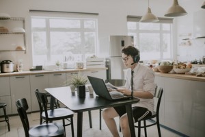 Kebijakan WFH Dinilai Tekan Polusi Udara, Begini Kata Pakar Kesehatan Lingkungan