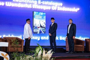 Menparekraf Luncurkan Katalog Masjid Destinasi Wisata Religi