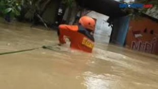 Hadapi Musim Hujan, Berikut Cara Antisipasi Banjir dan Longsor
