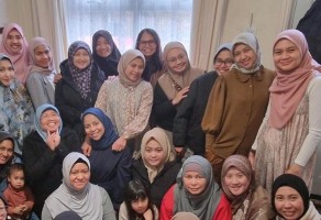 Cerita Muslim Indonesia di Inggris: Pengajian untuk Silaturahmi dan Lepas Kangen Kuliner Tanah Air