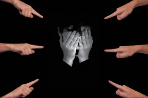 4 Langkah yang Harus Dilakukan Orang Tua saat Tahu Anak Jadi Pelaku Bullying