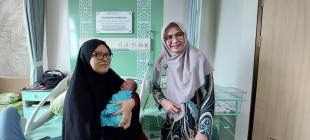 Pasangan Muda di Surabaya Melahirkan Buah Hati di Tahun Kabisat
