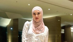 Semasa Hidup Mendiang Stevie Agnecya Kerap Sedekah Al-Quran dan Mukena