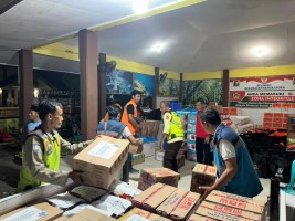 Aksi Tanggap Bencana, PLN Salurkan Bantuan untuk Korban Gempa di Bawean