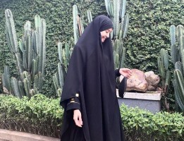 Pesona 7 Artis Cantik yang Mantap Berhijab Syari, Sederhana Juga Anggun