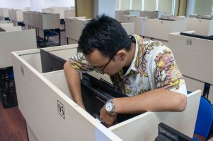 Sambut 23.719 Peserta Tes UTBK 2024, Unesa Siapkan 1.098 Unit Komputer