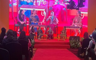 Bazar Sultan Jual Pre-loved Artis, Yoga Bersama sampai Talkshow Perkawinan
