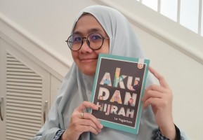 Lia Yogiantoro, Menulis Buku karena Terinspirasi Buku Iqro