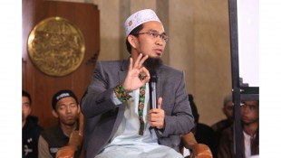 Ustadz Adi Hidayat: Merajut Kedekatan dengan Allah Melalui Ilmu dan Iman