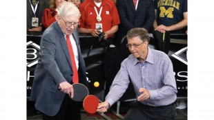 Naik Turunnya Persahabatan 30 Tahun Bill Gates dan Warren Buffett