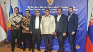 Gobel Ambil Inisitif Ajak Industri Pupuk Organik Eropa Inves di Indonesia