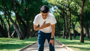 Lama Berdiri Ternyata Berisiko Penyakit Jantung?