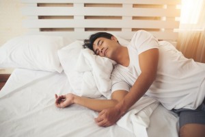 Kualitas Tidur Buruk di Usia 40-an Membuat Otak Cepat Tua