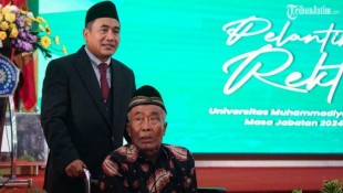 Kisah Rektor UM Surabaya Mundakir, Sempat Berhenti Sekolah karena Biaya hingga Jadi Tukang Potong Rambut