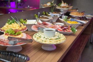 Restoran Hotel Wajib Sertifikasi Halal, Ini Alasannya!
