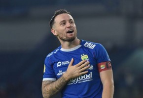 Hadapi Persis Solo di Manahan, Tiga Pilar Persib Diragukan Tampil