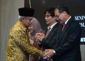 Pesan Haedar Nashir kepada Rektor Baru UMY Achmad Nurmandi: Lanjutkan Tradisi Baik UMY
