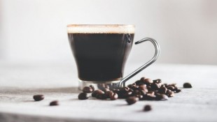 Minum Kopi Tanpa Gula Dapat Mengurangi Risiko Penyakit Alzheimer