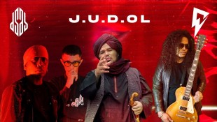 5 Fakta Penting Perjalanan Hidup Derry Sulaiman, dari Musisi Metal menjadi Ustadz