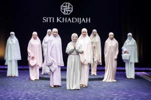 Perdana, Mukena Ikutan Fashion Show di Panggung Runway Muffest+ 2025