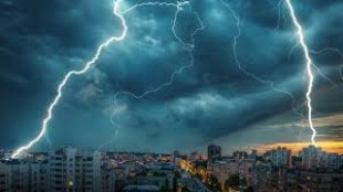 Pemudik Diimbau Waspada Cuaca Ekstrem, Pastikan Keselamatan Perjalanan dengan Pantau Info BMKG