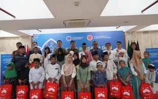 Sarbumusi-CCCI Serahkan Donasi untuk Yatim Piatu dan Pekerja Rentan