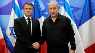 Macron Desak Israel Hentikan Serangan di Gaza, Netanyahu Tetap Kukuh