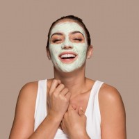 Bikin Kulit Berkilau dengan Masker Wajah dari Susu Bubuk