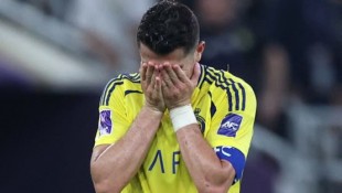 Ronaldo Sampaikan Pesan Haru Usai Al Nassr Tersingkir dari Semifinal Liga Champions Asia