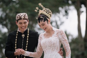 Luna Maya Resmi Menikah, Warganet Bahas Lagi Soal Egg Freezing