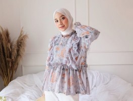 Blouse Bisa Jadi Pilihan Outfit Idul Adha Selain Kaftan, Simak Inspirasi Gaya Ini
