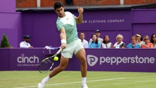 Alcaraz Lolos Semifinal HSBC Championships Setelah Sukses Tangkal Gempuran Service Keras Arthur Rinderknech