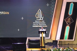Babe Haikal Gaungkan Misi Halal Global Saat Buka IIHF di JICC