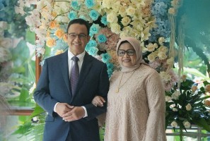 Dikaruniai Cucu Pertama, Anies Baswedan Minta Dipanggil Bang