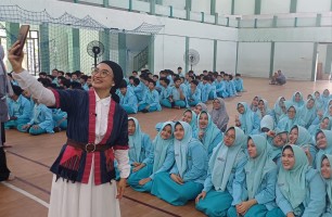 Santri Bumi Shalawat Diajak Buat Konten Medsos Berkualitas dan Berdampak