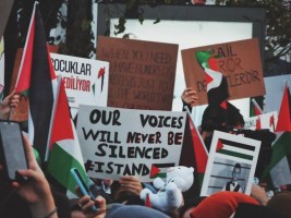 Trump Desak Israel dan Hamas Segera Berdamai: “Buat Kesepakatan di Gaza!”