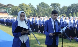 Awali Tahun Akademik 2025, ITS Kukuhkan 6.993 Mahasiswa Baru