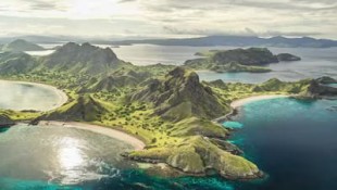 Pantai Indah Bak Surga di Indonesia Sepi Pengunjung, Sementara Negara Terlalu Fokus pada Pariwisata Bali