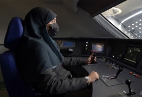 Menjaga Martabat Perempuan dalam Islam: Antara Teks Suci dan Realitas Sosial