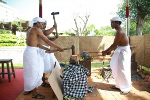 Lokakarya Pembuatan Keris di CHANDI 2025 Bali: Proses Tempa, Filosofi Pamor, dan Warisan Budaya Dunia