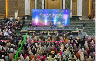 Hanan Attaki: Islam Pentingkan Penampilan dan Perilaku