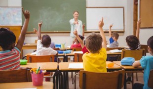 69 Sekolah di Australia Ditutup, Menyusul Temuan Kandungan Asbes Pada Mainan Pasir Berwarna