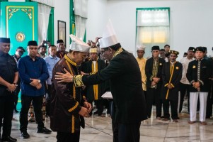 Menteri Kebudayaan Fadli Zon Dapat Gelar Kehormatan Tidore, Maknanya Mendalam