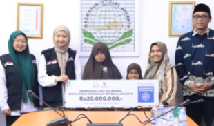 Aksi Peduli Palestina, Siswa Madrasah Istiqlal Donasikan Rp20 Juta Lewat BAZNAS